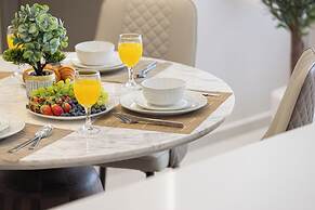 Grande Suites by Hostiva - Sea View