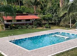 CASA DE CAMPO PRIVADA CON PISCINA