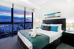 Broadbeach Skyline 3 Bedroom Retreat