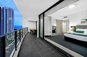 Broadbeach Skyline 3 Bedroom Retreat