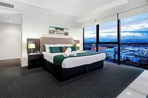 Broadbeach Skyline 3 Bedroom Retreat