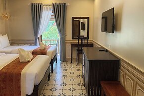 Villa Khili Phousi