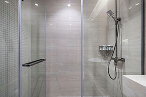 Nobles Suites by Hostiva - City View