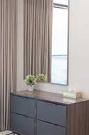 Nobles Suites by Hostiva - City View