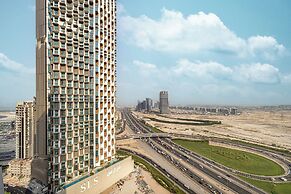 Nobles Suites by Hostiva - City View