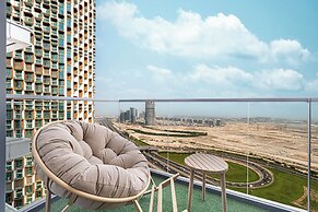 Nobles Suites by Hostiva - City View