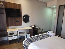 Kathu Hotel