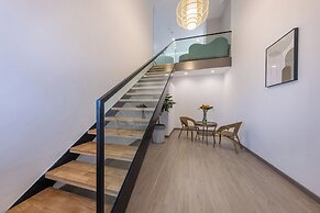 Yi Jia Hotel