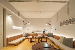 Captain 5 Youth Hotel