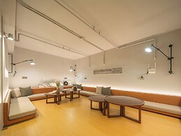 Captain 5 Youth Hotel
