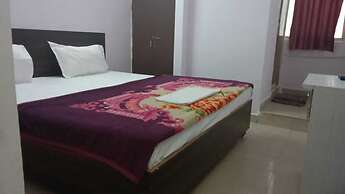Hotel Trishla Inn Lodging & Boarding