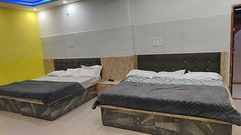 Hotel Trishla Inn Lodging & Boarding