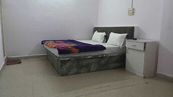 Hotel Trishla Inn Lodging & Boarding