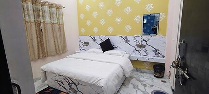 Yash Paying Guest House