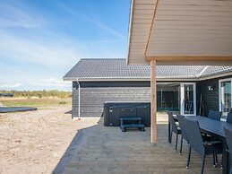 5 Star Holiday Home in Jerup