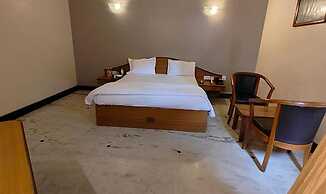 Fabhotel Ramesh Inn