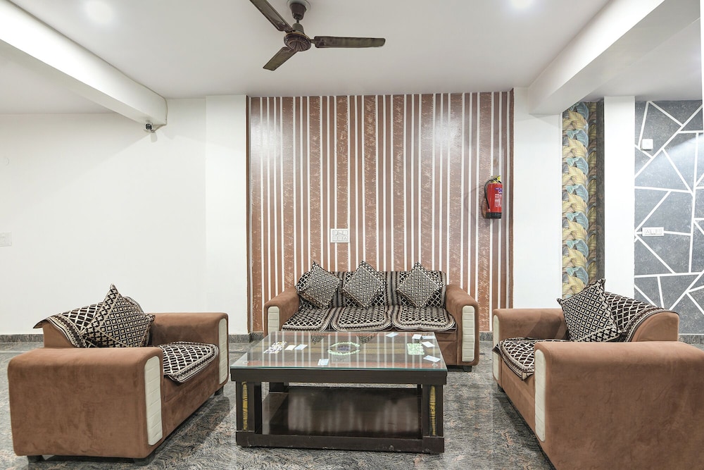 Fabhotel Dd Green Residency