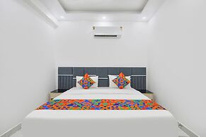 Fabhotel Scorpion Inn