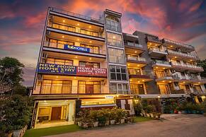 Fabhotel The New Moon