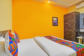 Fabhotel Broad Way Inn