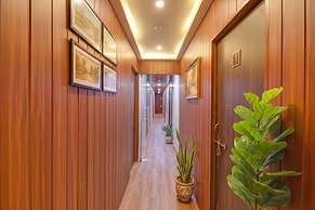 Via Arya Inn
