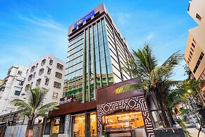 Fabhotel Aafreen International