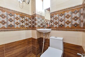Fabhotel Silver Stay 02