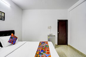 Fabexpress Elvin Balaji Beach Palace