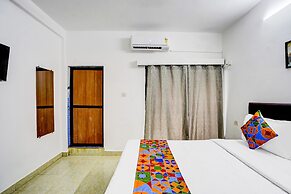 Fabexpress Elvin Balaji Beach Palace