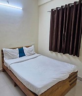 Fabhotel White House I