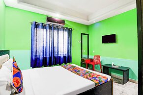 Fabhotel Rose