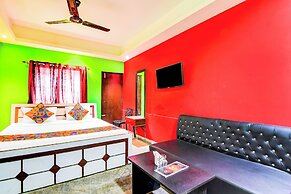 Fabhotel Rose