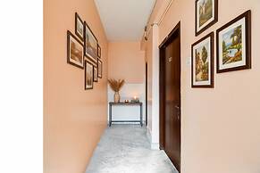 Fabhotel Rose