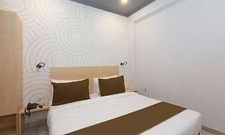 Fabhotel Royal Spark Inn I