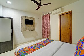 Fabexpress Square Inn