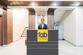 Fabhotel Novis House