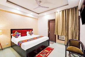 Fabhotel Novis House