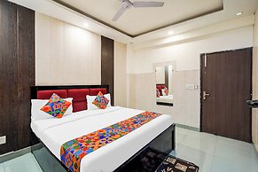 Fabhotel Novis House