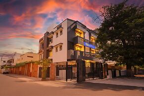 Fabhotel Novis House