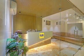 Fabhotel Blue Moon