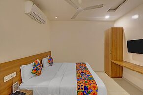 Fabhotel Blue Moon