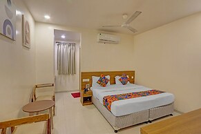 Fabhotel Blue Moon