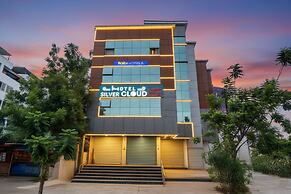 Fabhotel Silver Cloud