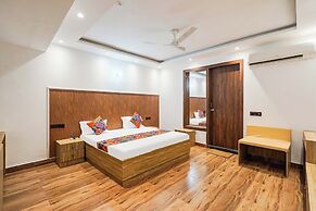 Fabhotel Golden Inn