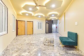 Fabhotel Fort