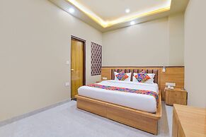 Fabhotel Fort