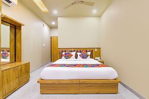 Fabhotel Fort