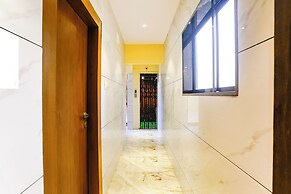 Fabhotel Ratna Mahal