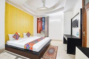 Fabhotel Western