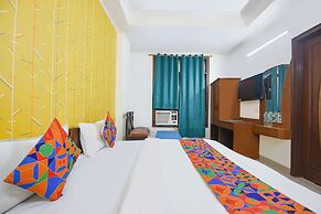 Fabhotel Western